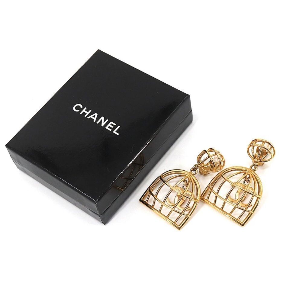 Rarest Chanel bird cage CC gold tone clip on earrings vintage